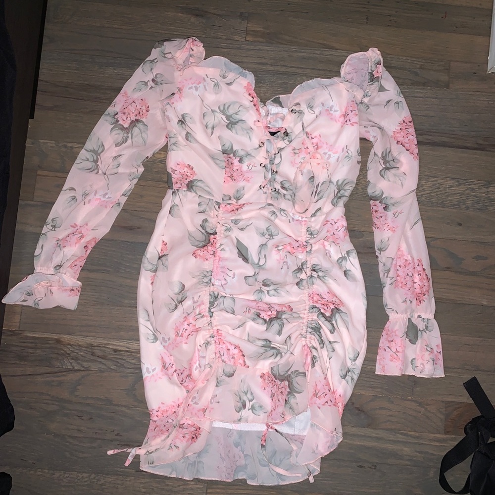 SOLD ON DEPOP 2/5 | ❤️‍🔥Floral Dress - Picture 3 of 6